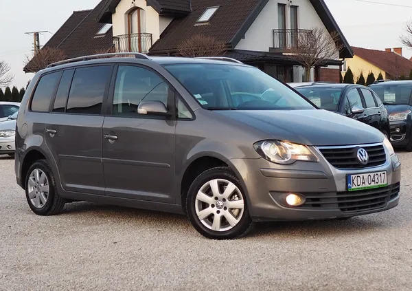 samochody osobowe Volkswagen Touran cena 22900 przebieg: 250000, rok produkcji 2009 z Łochów